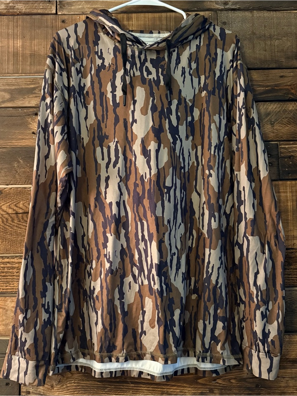 Men’s Bottomland Camo Performance Hoodie